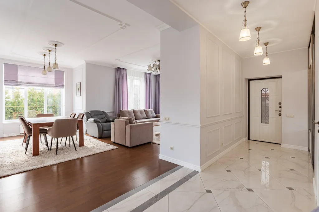 Дом с сауной и теплым бассейном