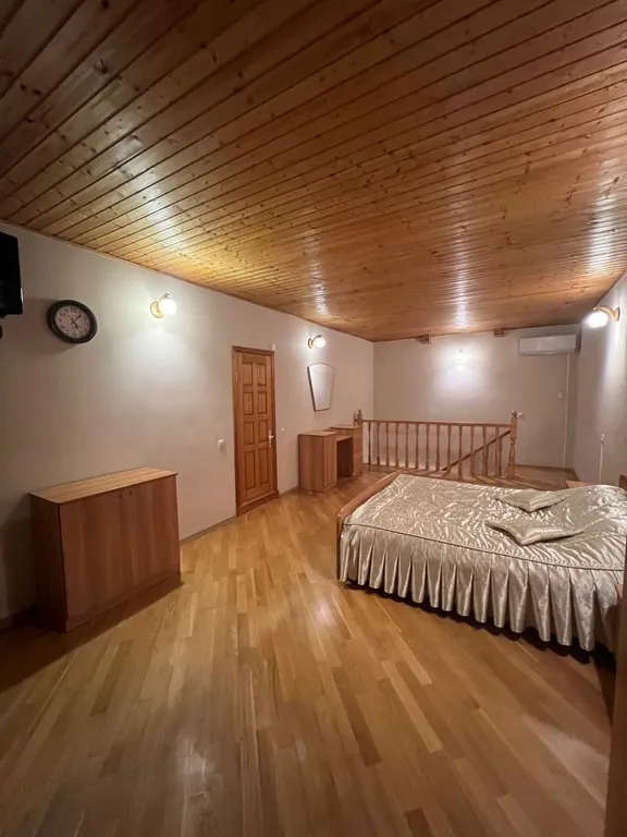 Красивый дом с баней и бассейном