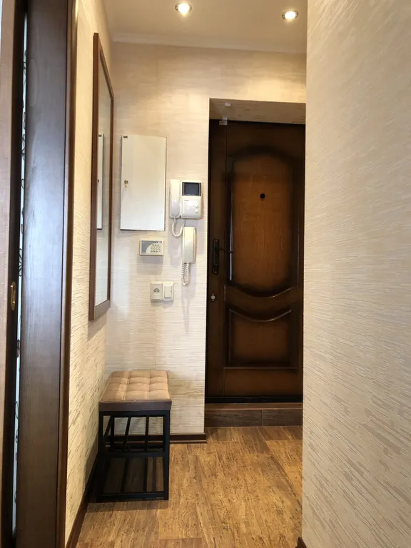 Уютная 2-х комнатная квартира возле Автовокзала, Современик, Гринн