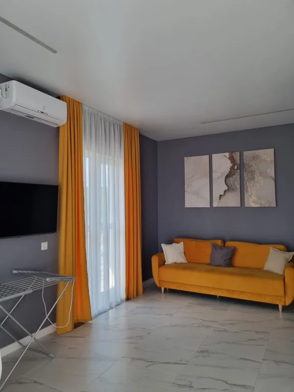 Квартира 2-комнатная Квартира — Варваровка