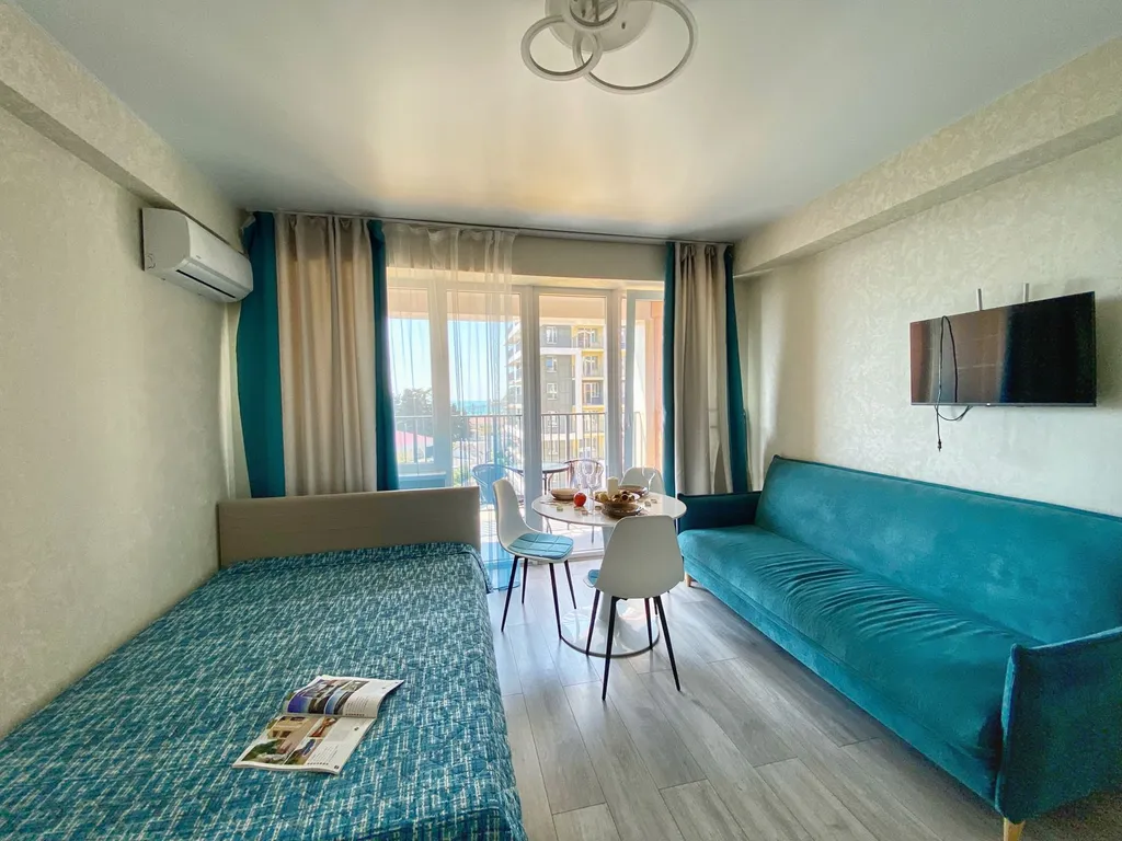 У самого черного моря - три минуты до пляжа