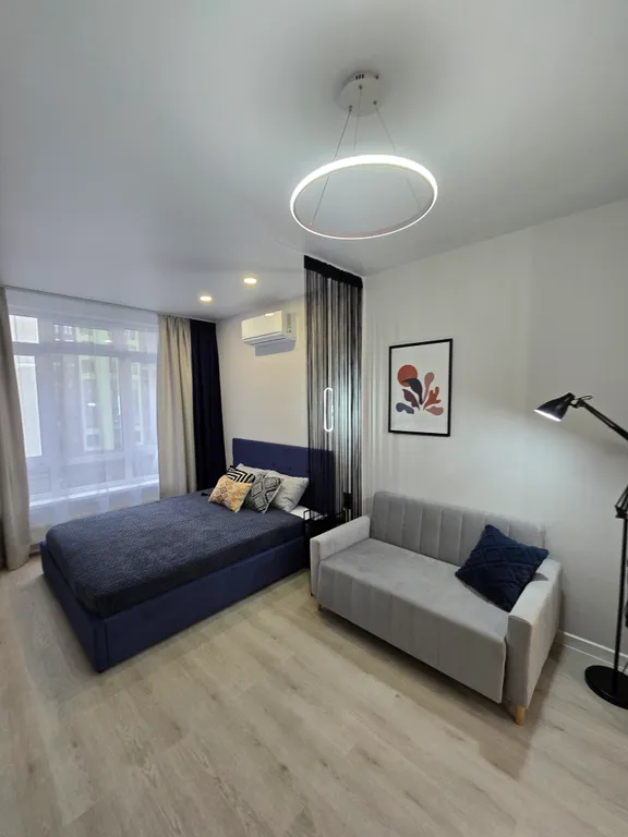 Современная квартира в новом элитном доме на ФПК