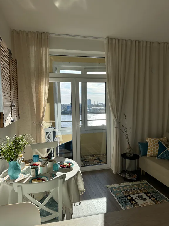 Квартира Квартира с панорамным видом на Неву — Санкт-Петербург