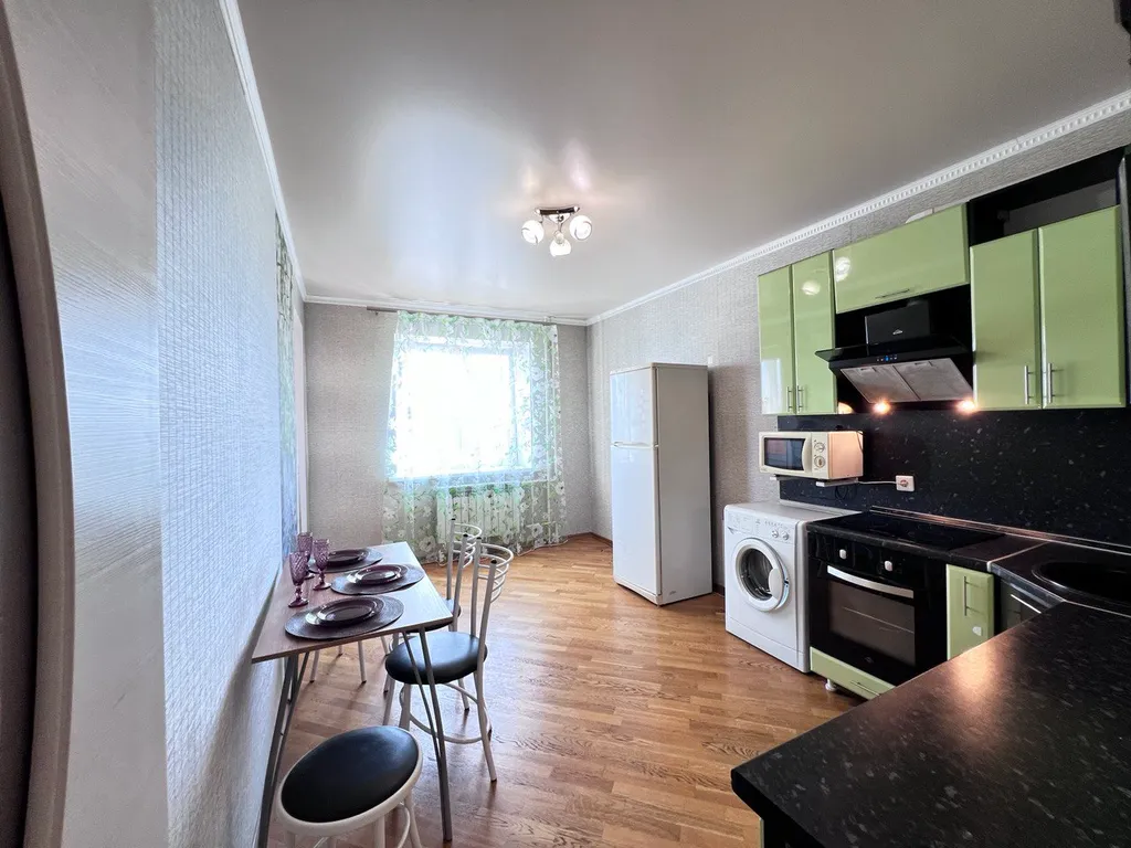 Двухкомнатная, БОЛЬШАЯ, ЦЕНТР