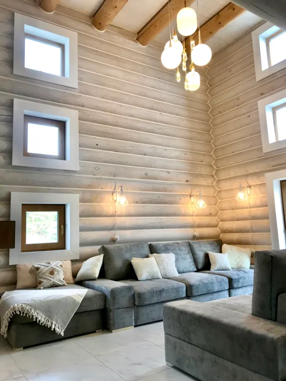 Дом на скале с видом на озеро