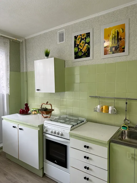 Tеплaя cолнечнaя квaртира, в стилe старой Итaлии для сeмeйнoгo oтдыxa