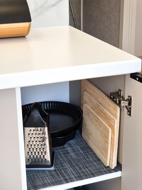 Потрясающая квартира с двумя балконами и видом на реку, лес и горы