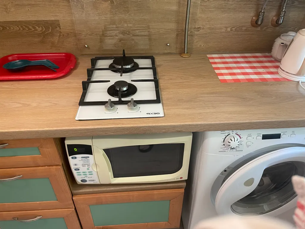 Квартира с виноградными гроздьями в центре