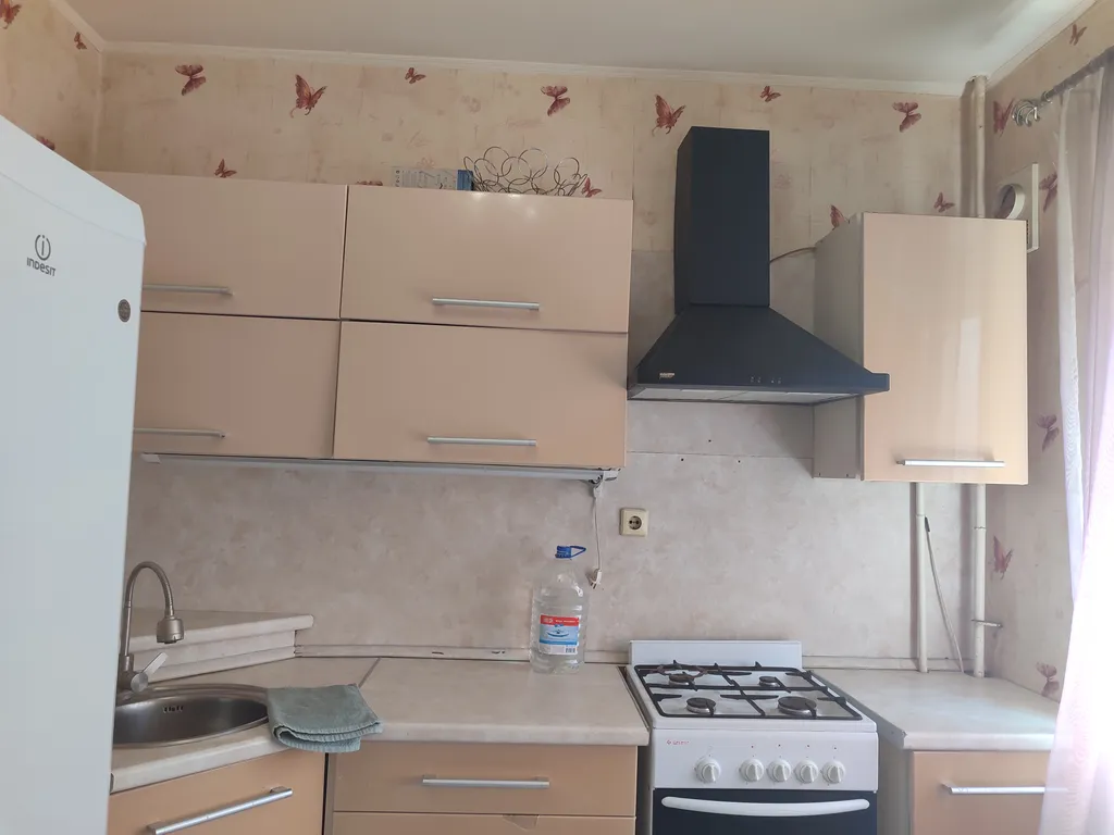 Уютная рядом с выездом на Новые территории и Крым