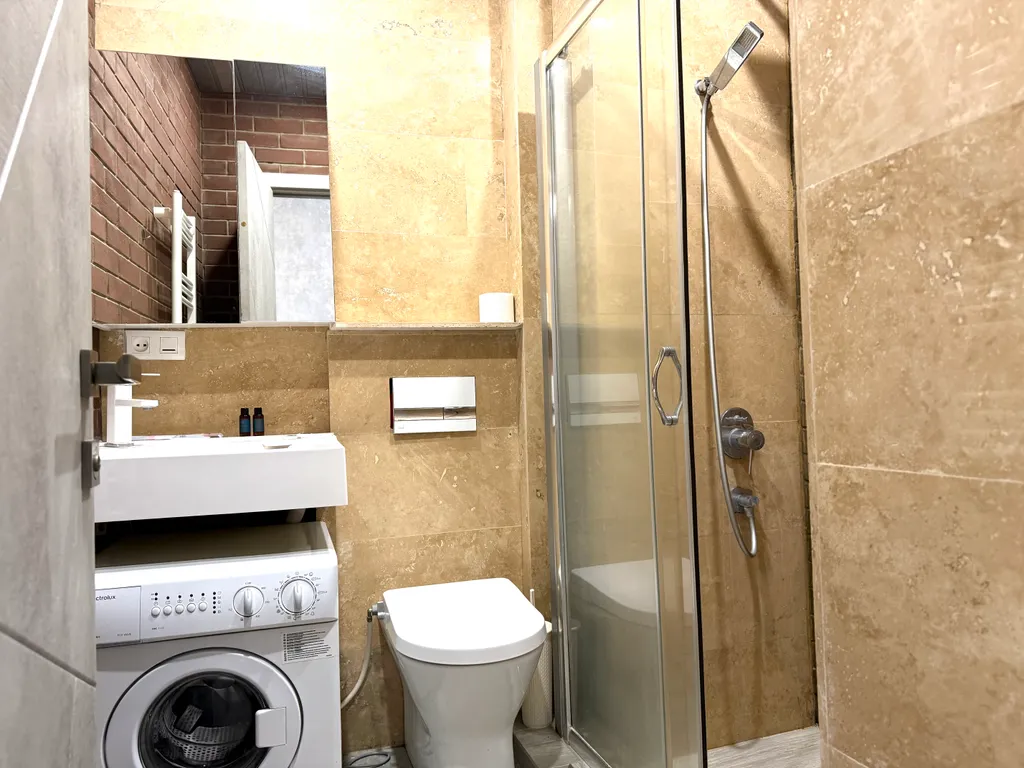 Уютная квартира в самом центре до площади Республики 250 метров