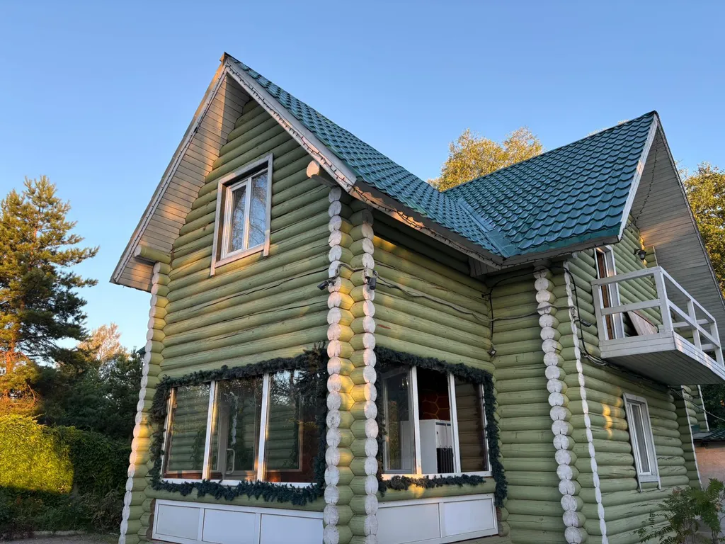 Уютный дом у озера