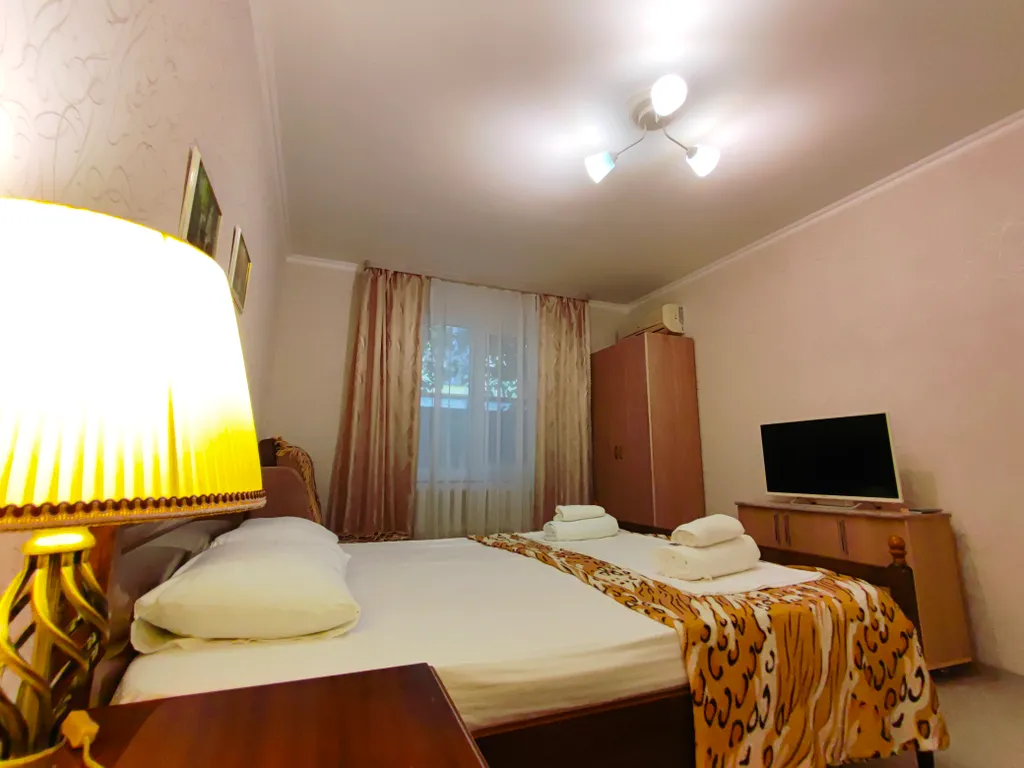 Квартира Комната в частном секторе в центре Адлера с большой ванной — Адлер