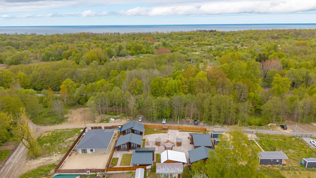 Глэмпинг Точка у Моря