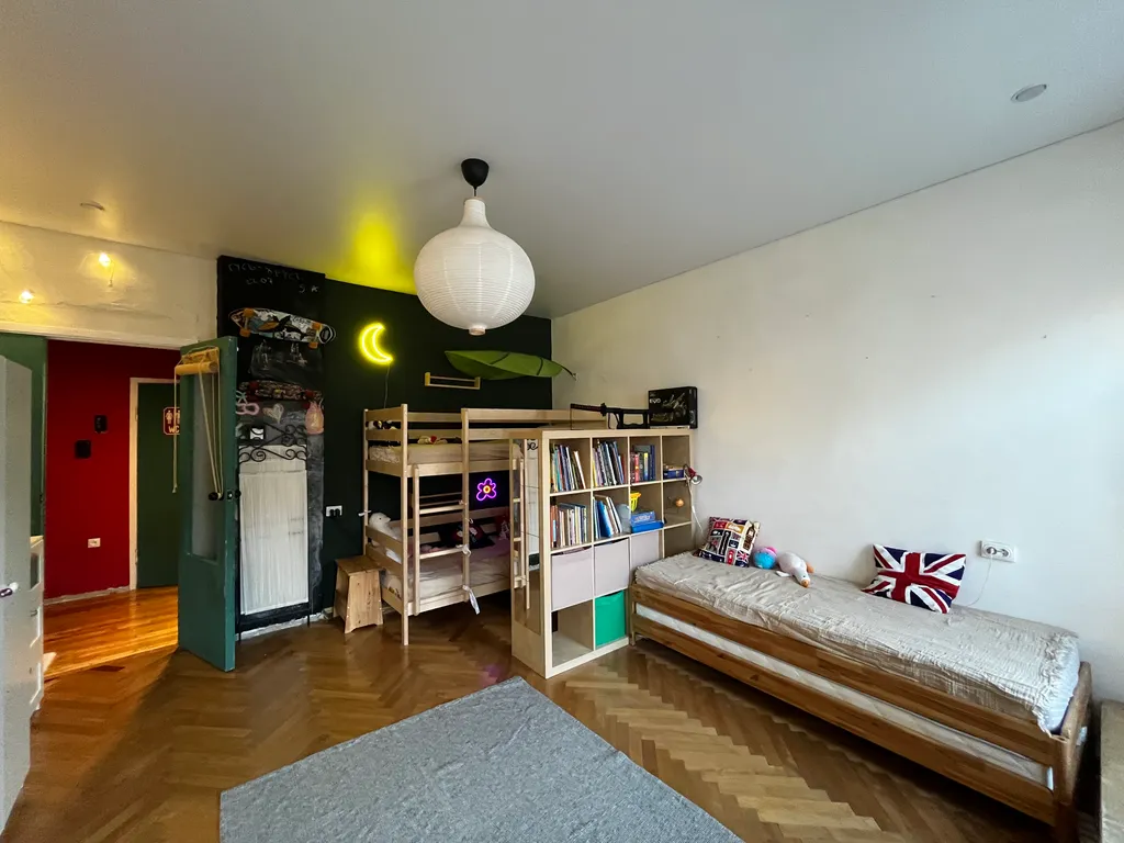 Красочная квартира в самом центре