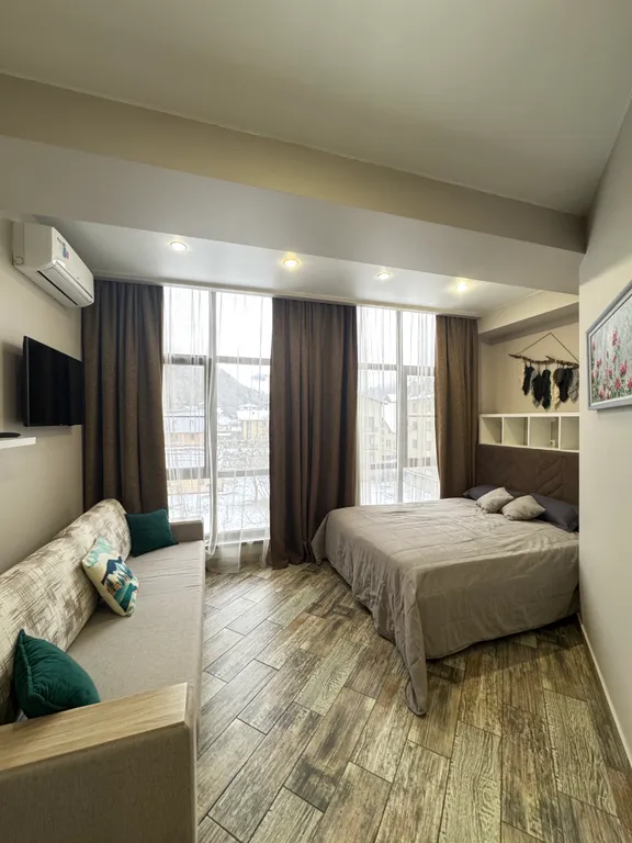 Большая квартира в центре — аренда посуточно в Эсто-Садок