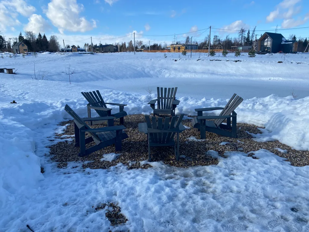 Мини дом с панорамными окнами