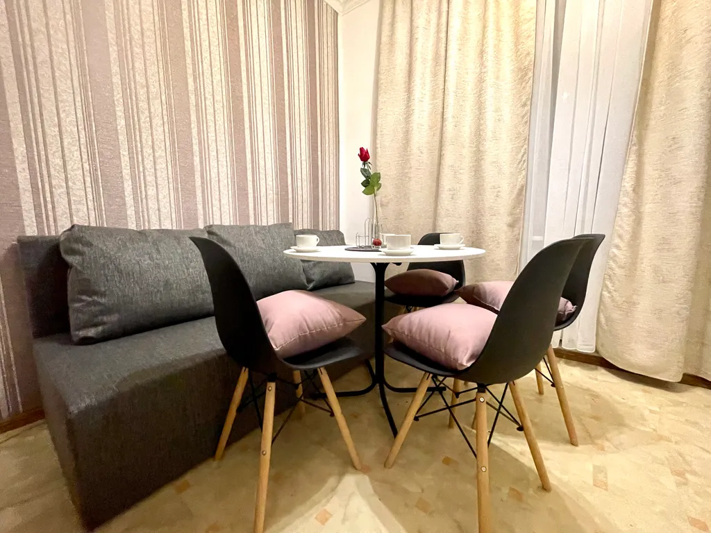 Квартира напротив Кристалл городской парк