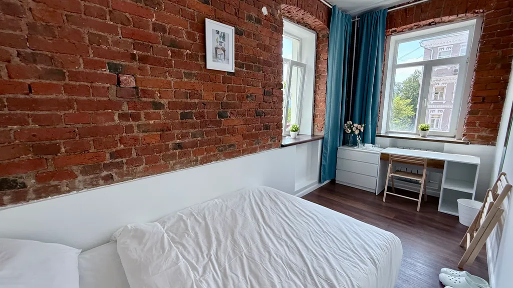 Уютная комната в стиле лофт у метро Парк культуры