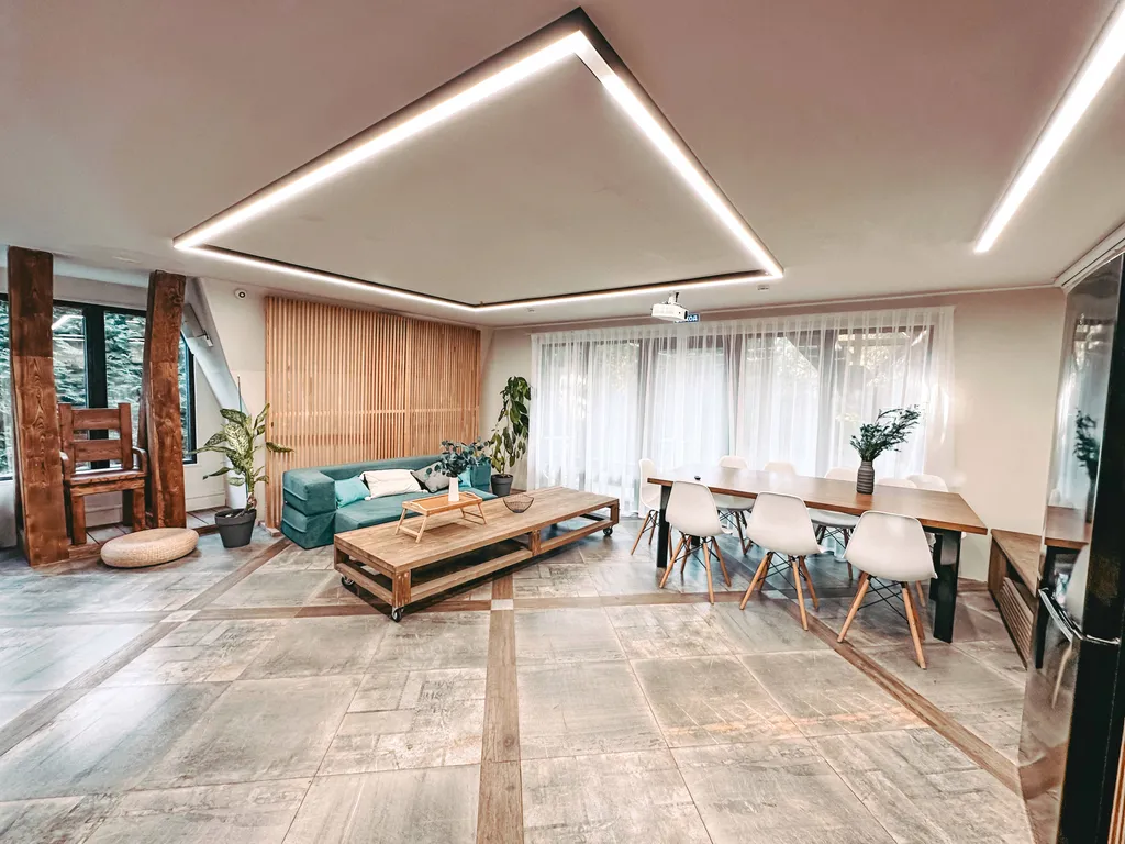 Треугольное Шале