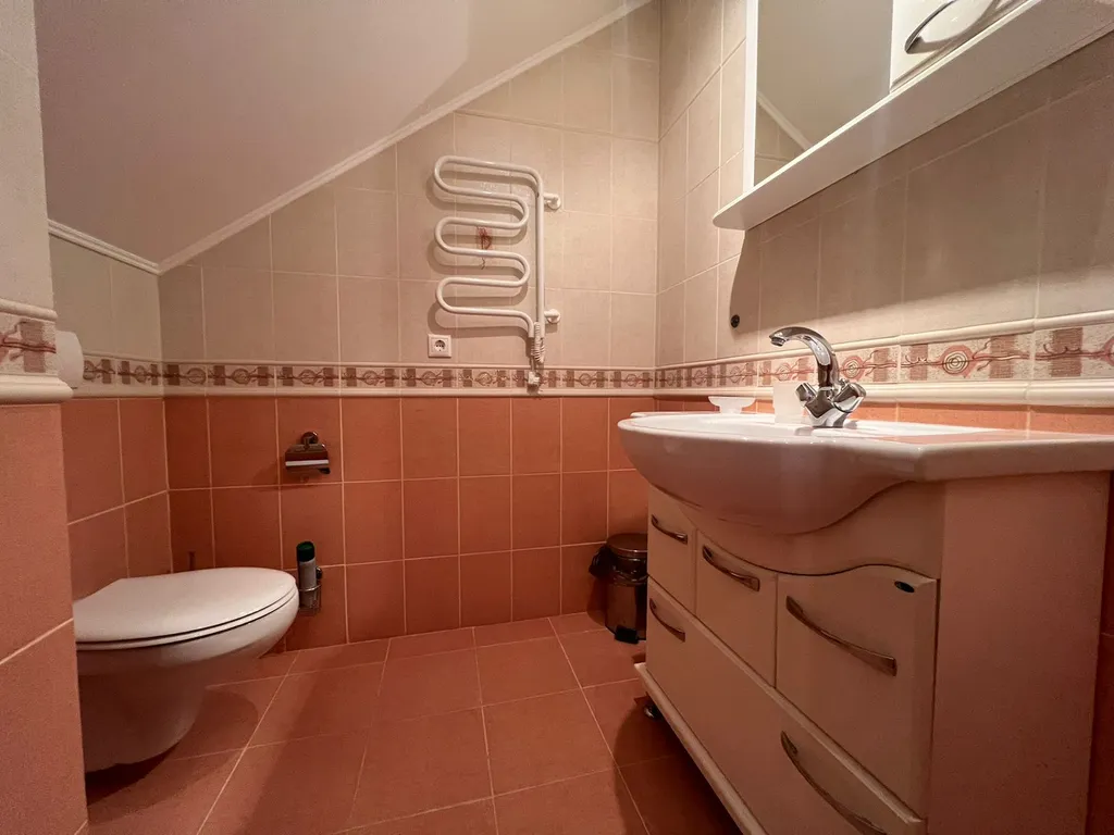 Видовые 3-комнатные апартаменты возле пляжа