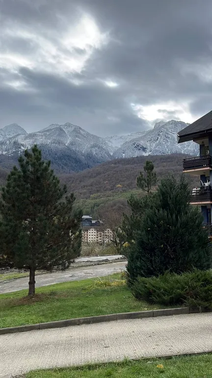 Евро-четырехкомнатный апартамент Эко Дом с террасой