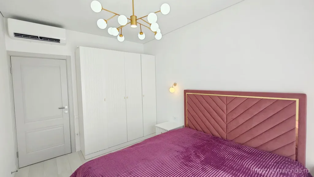 Квартира Дизайнерская квартира с видом на часы в ЖК Евпатория — Евпатория