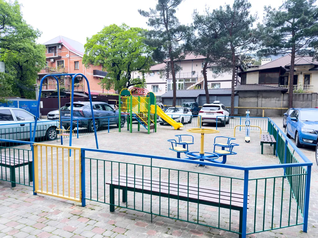 Уютная квартира в центре города с видом на горы