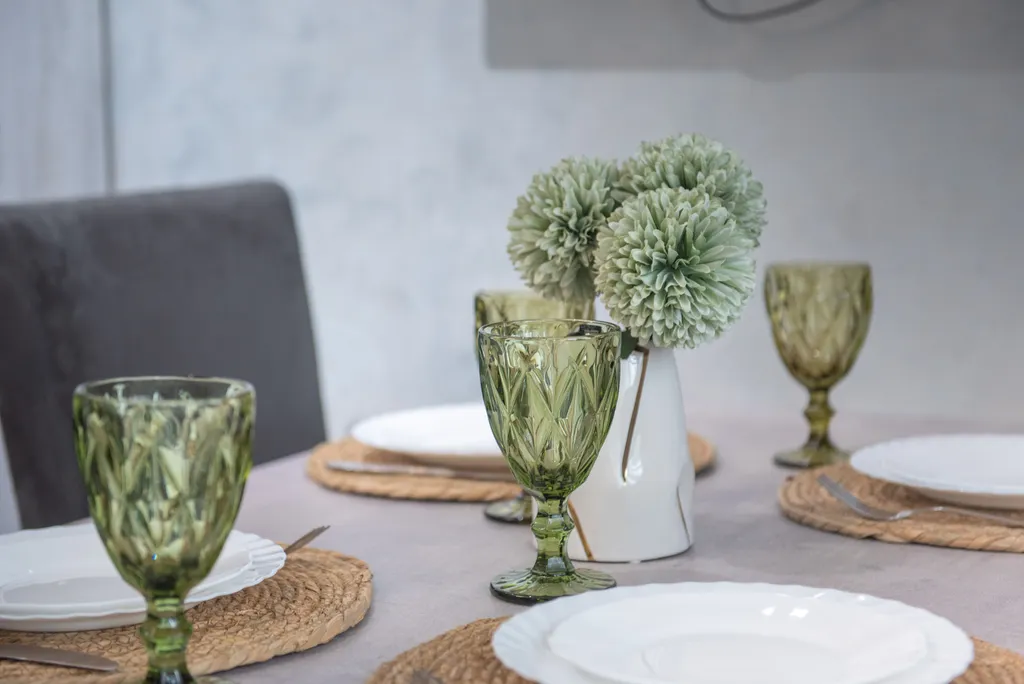 Современные 2-комнатные апартаменты с балконом у метро Тех.университет