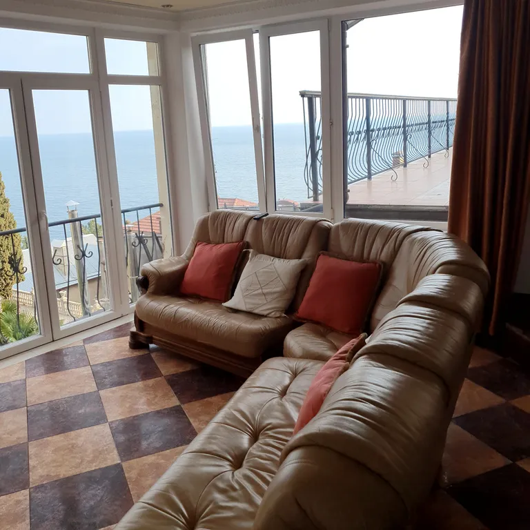 Квартира в 50 метрах от моря