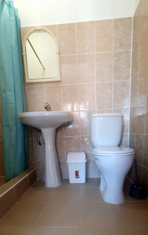 Просторный номер для семьи в небольшом уютном доме с хорошим бассейном