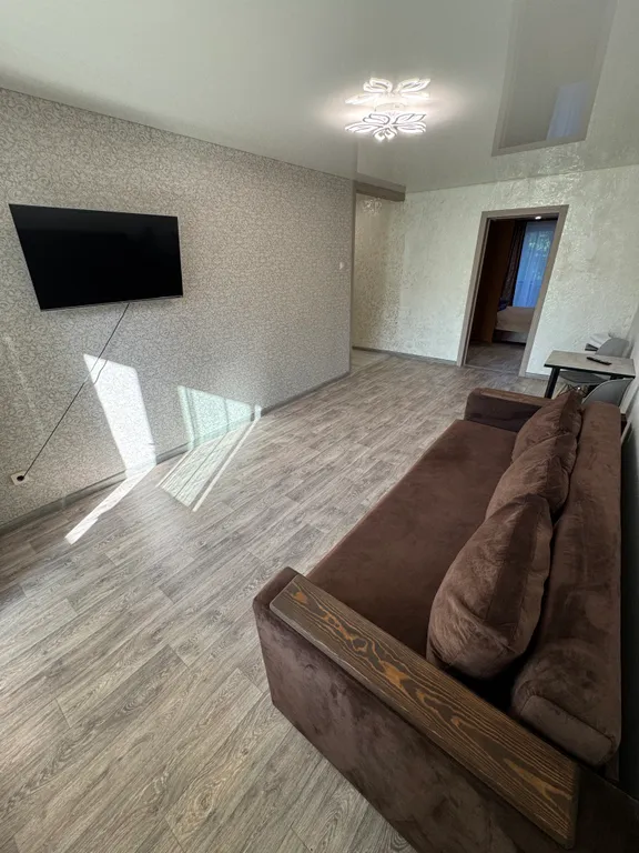 Уютная солнечная квартира в районе Золотого моста