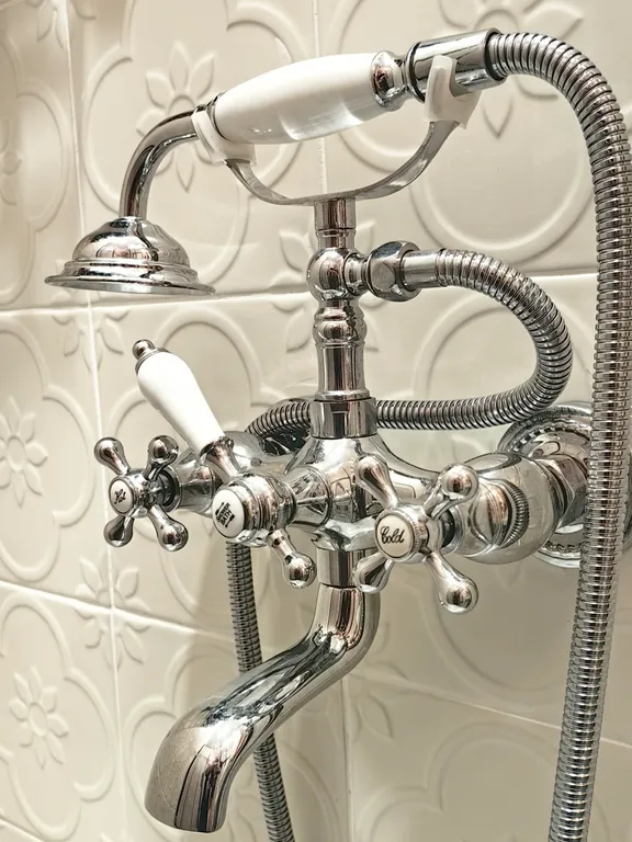 Башня Августа Валя