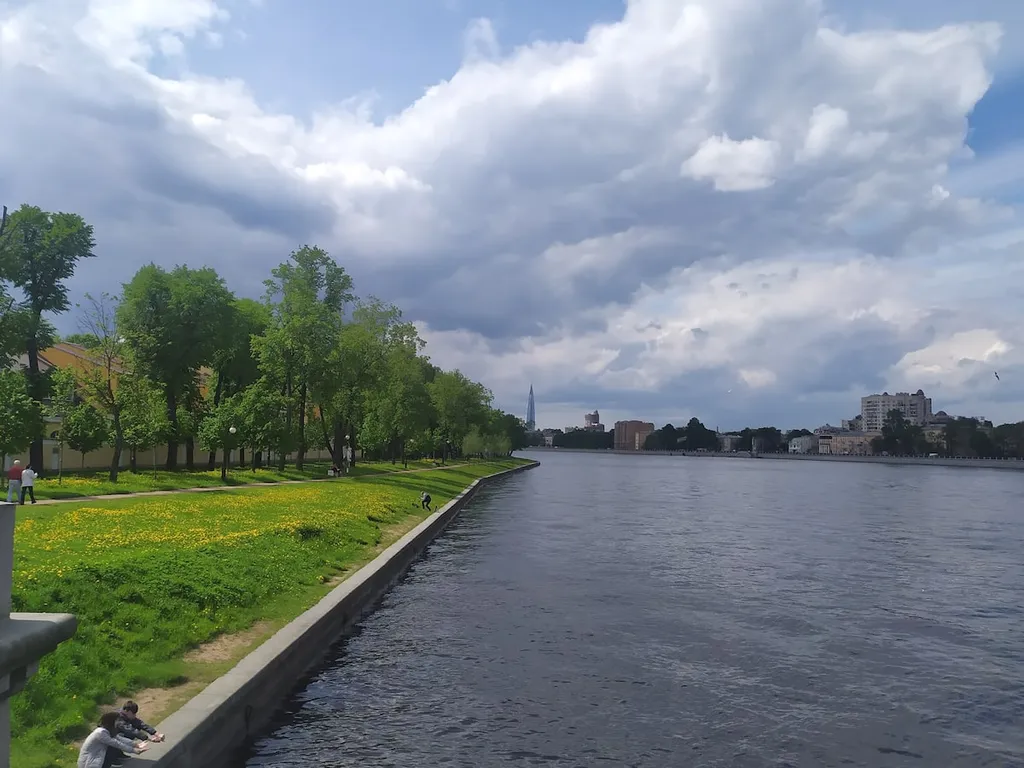 Двухкомнатая квартира на Черной речке