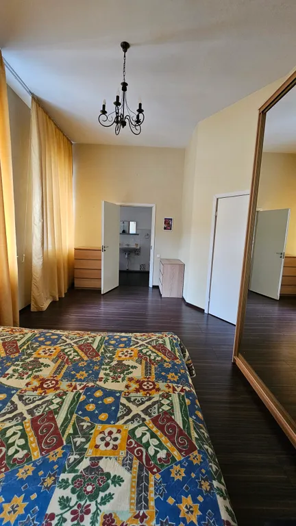 Квартира Трёхкомнатная квартира с видом на Канал, 3 минуты от Казанского Собора — Санкт-Петербург