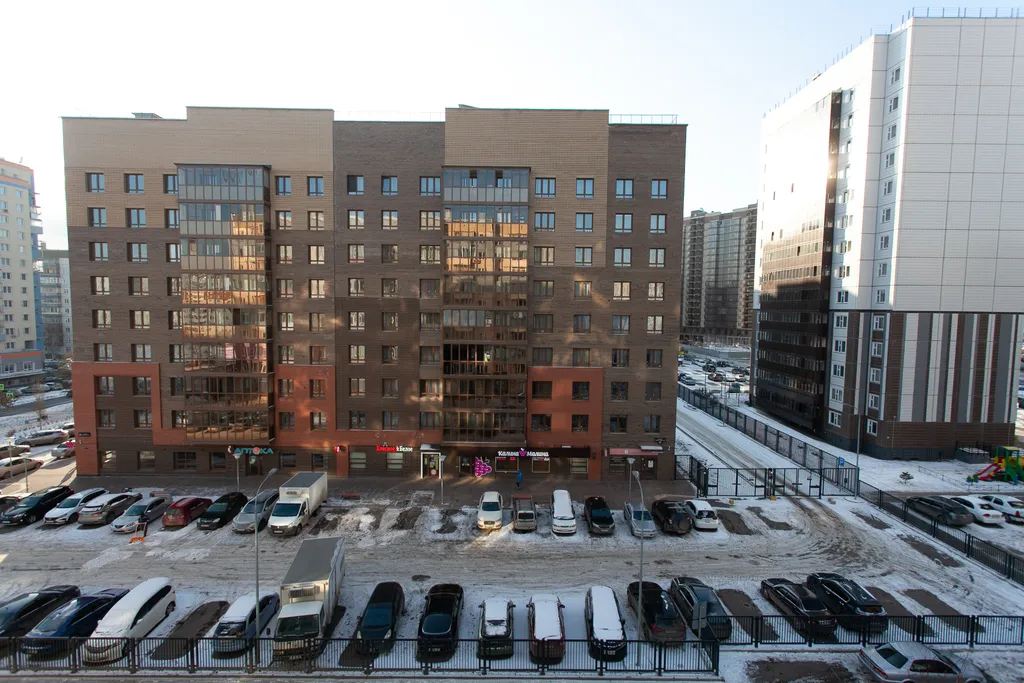 Двухкомнатная возле ТРЦ Планета