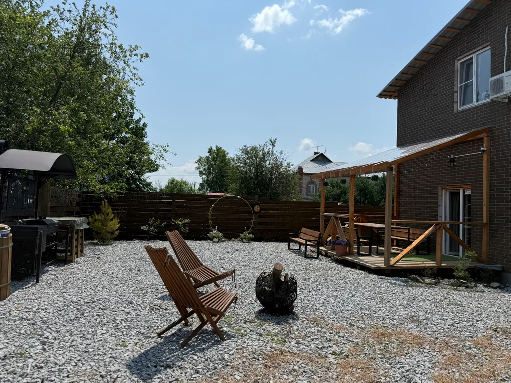 Дом Коттедж в черте города