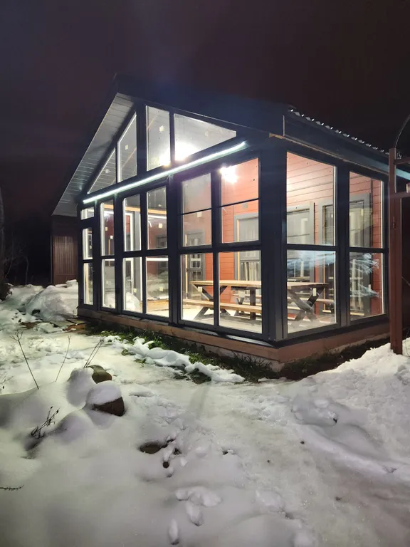 Дом-баня на берегу озера