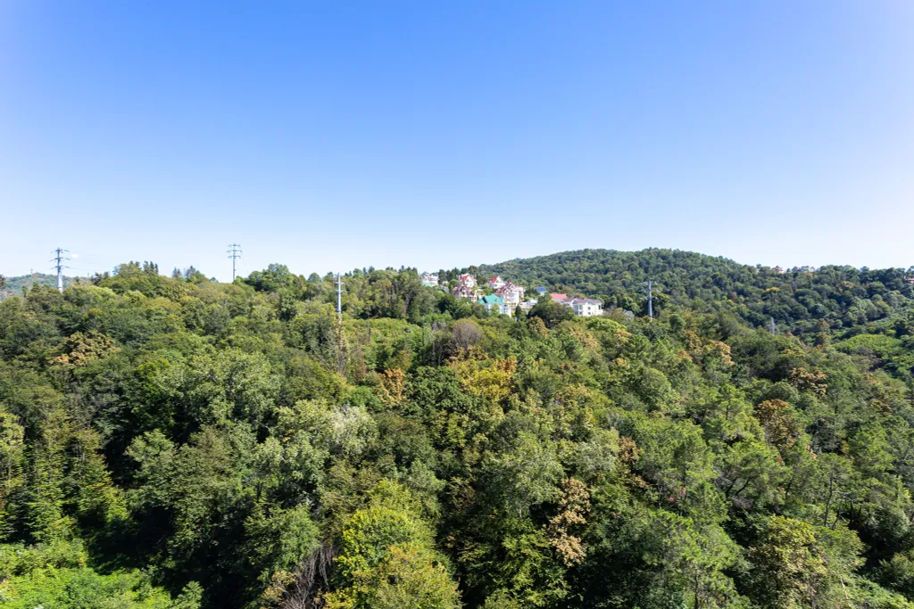 Студия с балконом и видом на горы