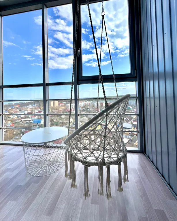 Уютная двушка на 12 этаже с видом на озеро