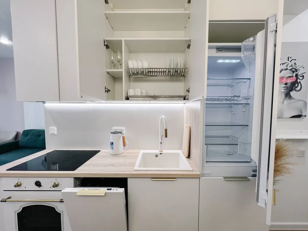 Современная студия с дизайнерским ремонтом рядом с жд вокзалом