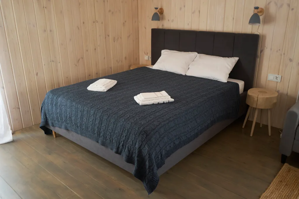 Домик у леса в центре Зелёной Поляны