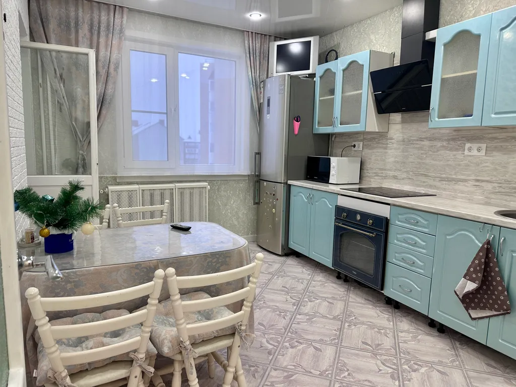 Двухкомнатная просторная квартира в центре города