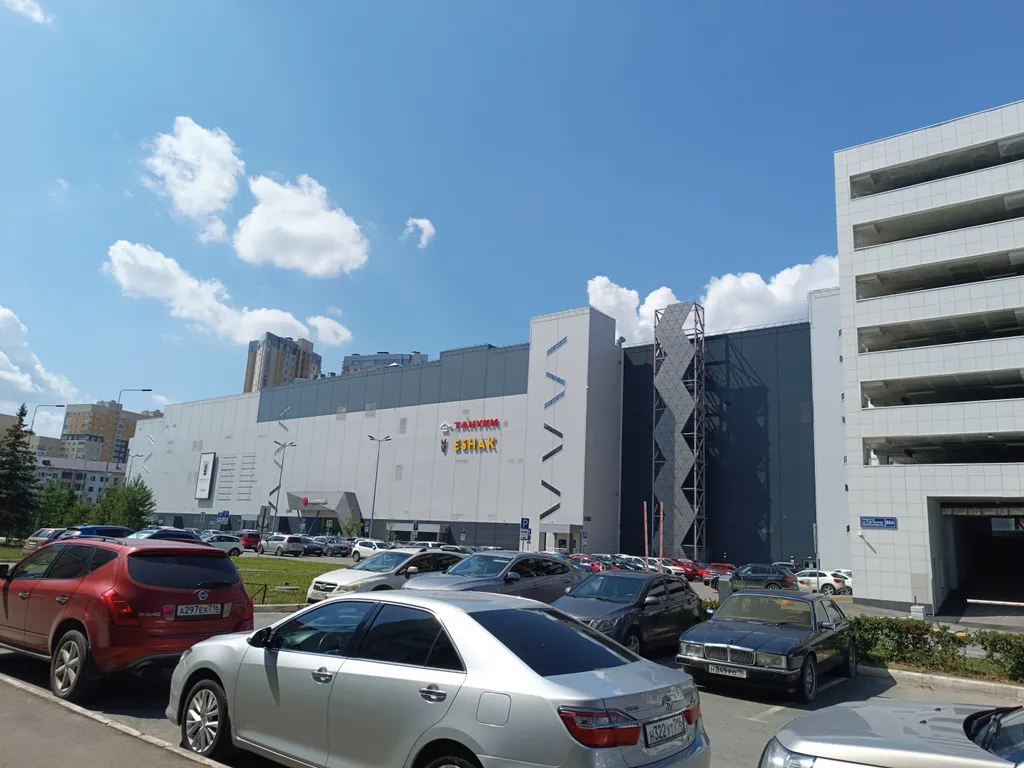 Квартира Уютная двухкомнатная квартира рядом с KazanMall — Казань