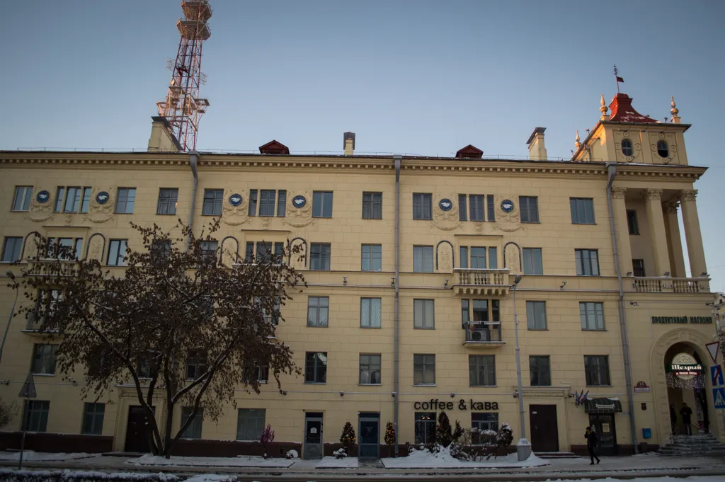 Квартира Квартира Центр. 30м до метро. 2 комнаты. До 8ми гостей. Тихая, уютная сталинка — Минск