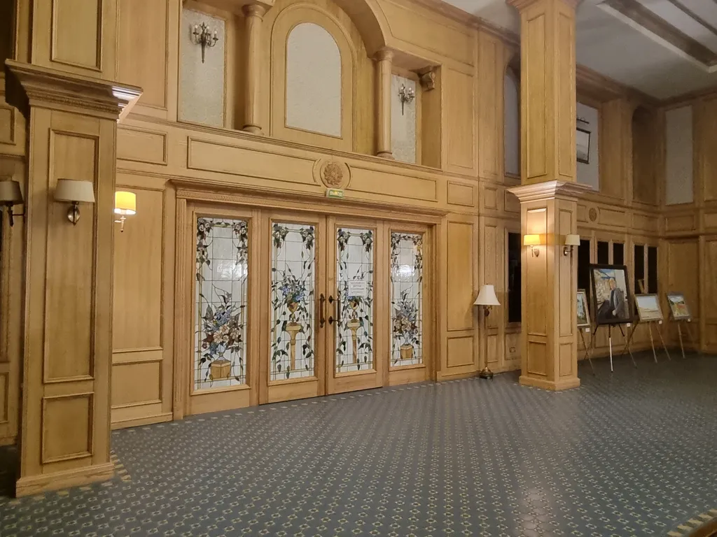 Aпаpтaмeнт люкс c баcсейном и теpрaсой нa набеpeжной