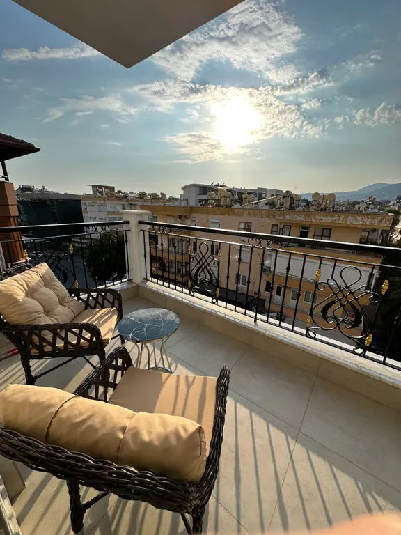 Квартира с видом на горы в 7 минутах от пляжа Клеопатра