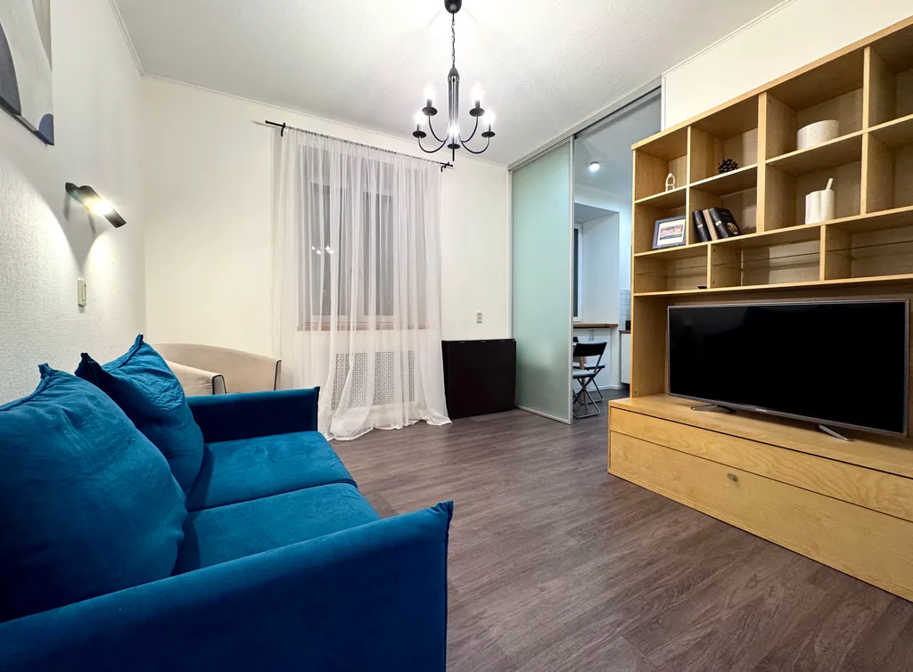 Центр, 3 комнаты, отличный ремонт! Удобные спальные места.