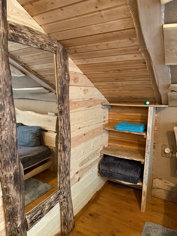 Дом-коттедж банкетный зал, спальни, доп: баня и купель, Минское море