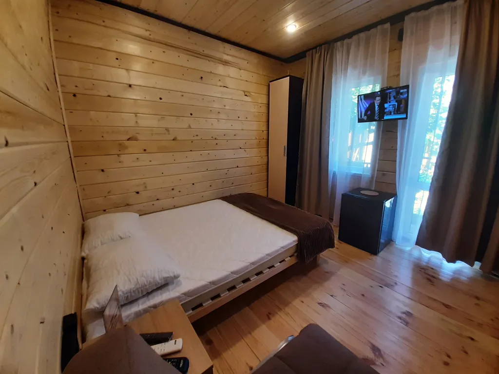 Квартира Уютный номер в новом домике в саду справа — аренда посуточно в Архипо-Осиповка