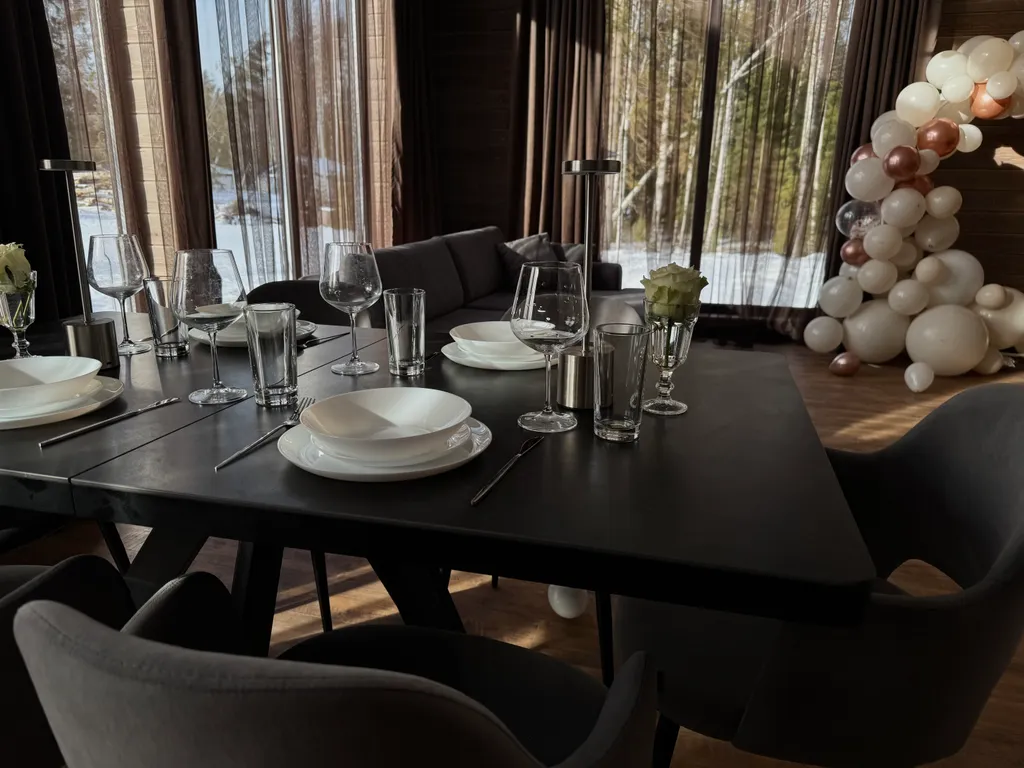 Уютный дом у озера, в 50 километрах от Петербурга, с мангалом, Wi-Fi